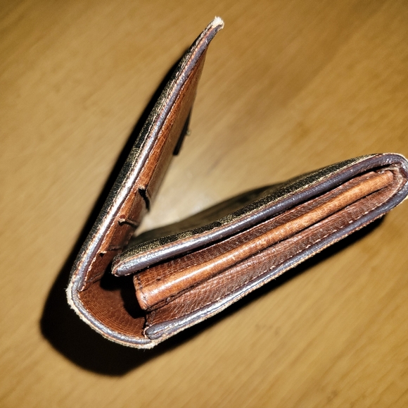 FENDI Zucca Wallet - Picture 9 of 15